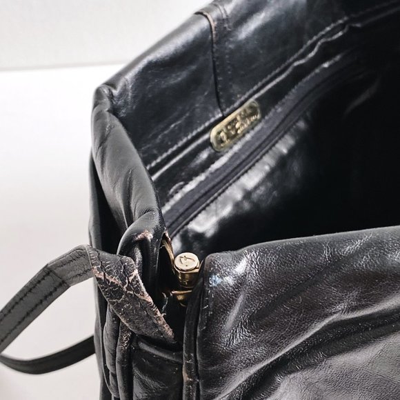 ANNE KLEIN VTG Black Leather Pochette - Picture 6 of 11